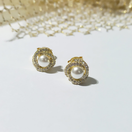 Silver Rosette Pearl Earring