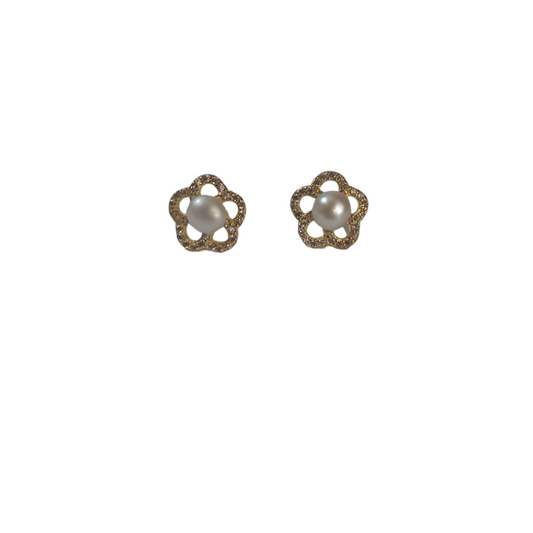 Silver Rosette Pearl Earring