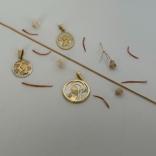 Medalla Oro Amarillo Oval Virgen Niña