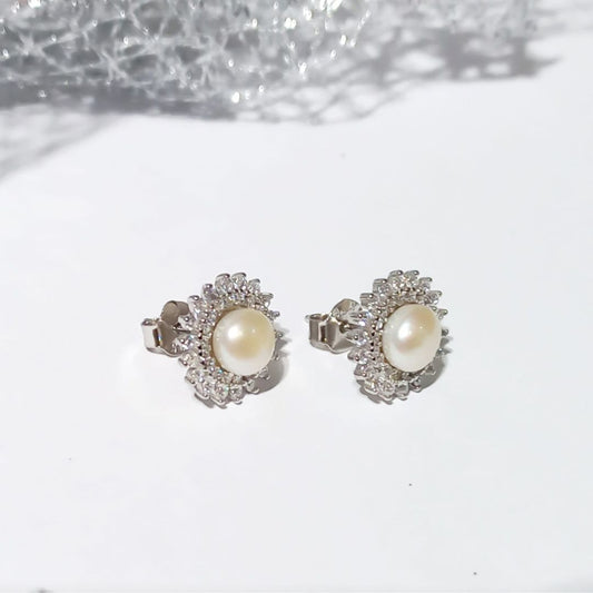 Silver Rosette Pearl Earring